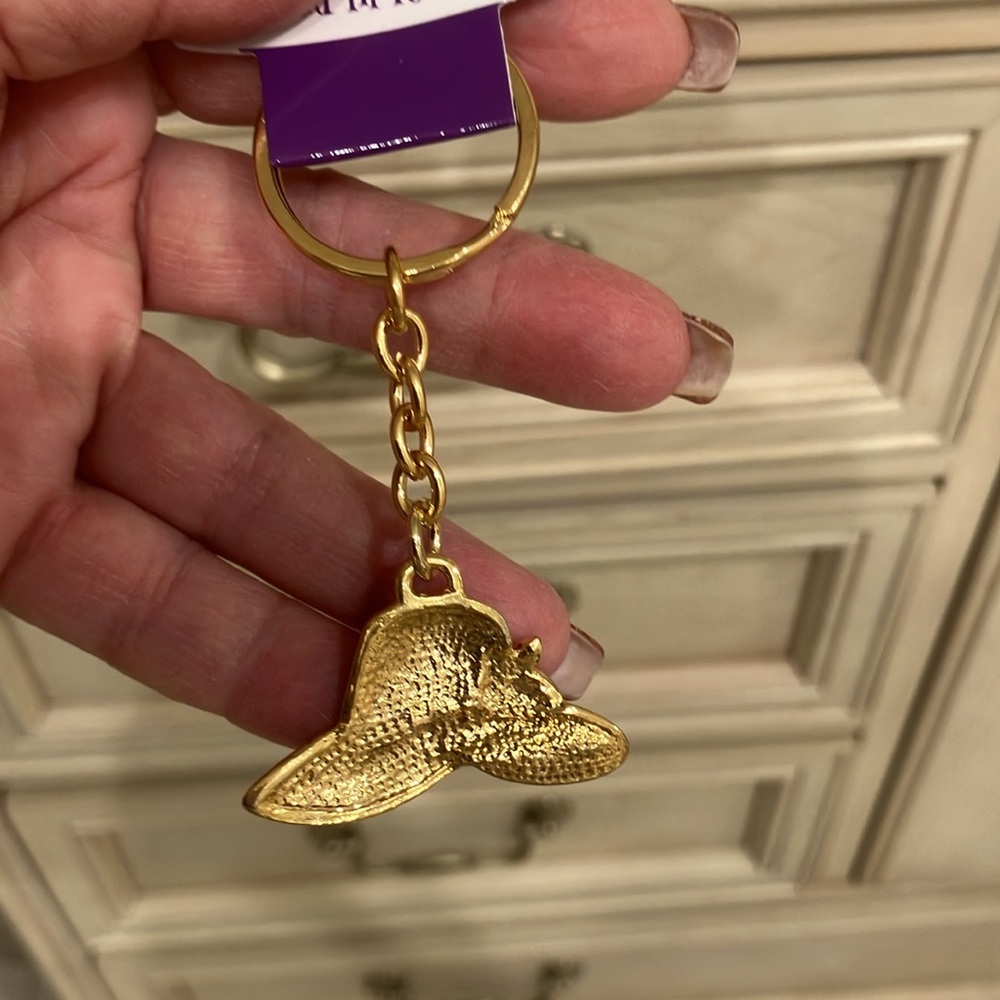 NWT Red Hat Society “Red H’allitude” Keychain Layered in 18Kt Gold - Picture 2 of 3
